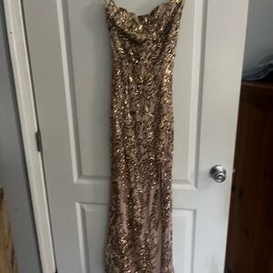 Elegant Gold Sequin Dress